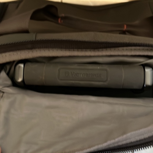 VICTORINOX Werks Traveler 3.0 WT 16” Wheeled Luggage Carry on Brown/Tan Unisex - Picture 8 of 15